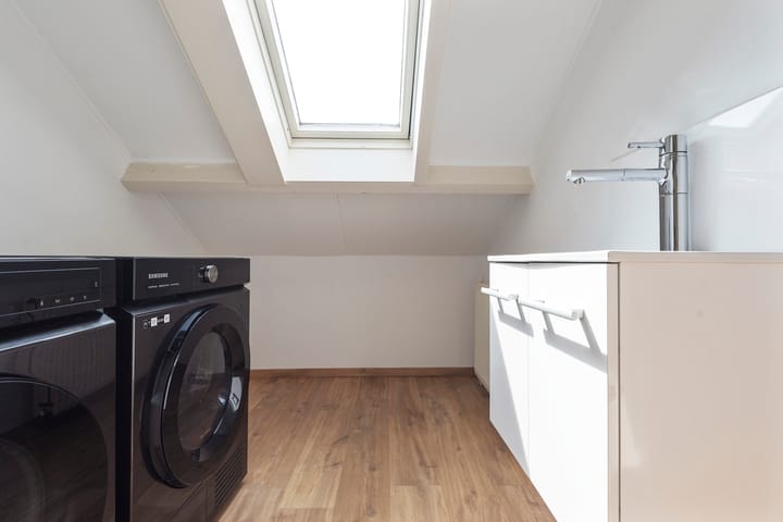 Foto 38 van Witte de Withlaan 26