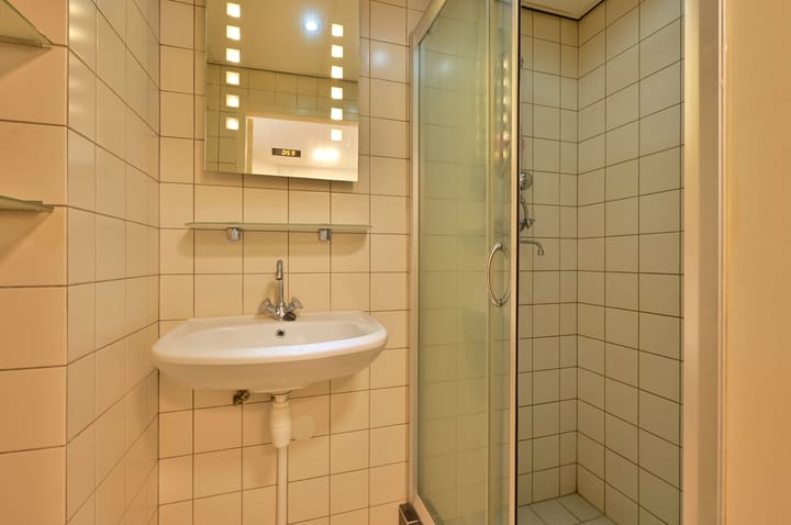 Foto 9 van Van Riebeeckweg 131