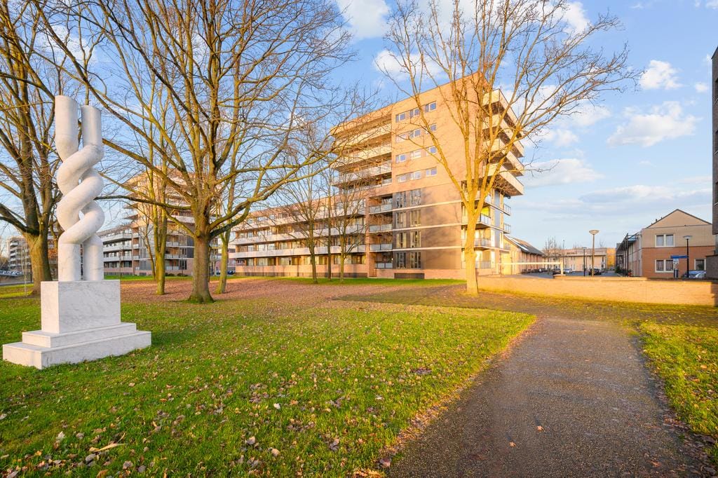 Foto 1 van Glitterstraat 140