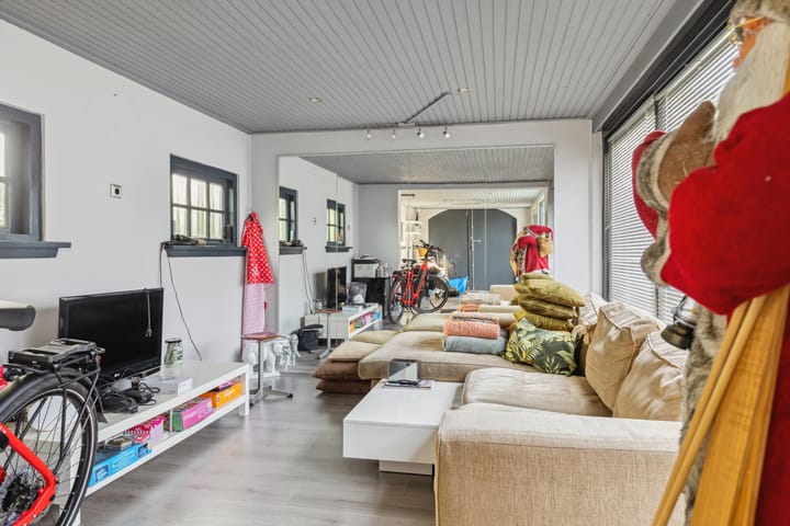 Foto 42 van Berndijksestraat 16