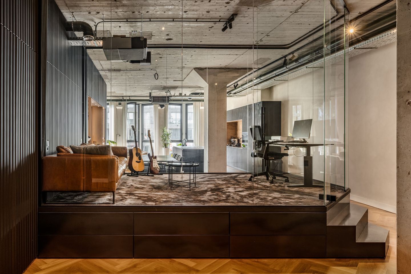 Photo 5 of Surinamepad 208