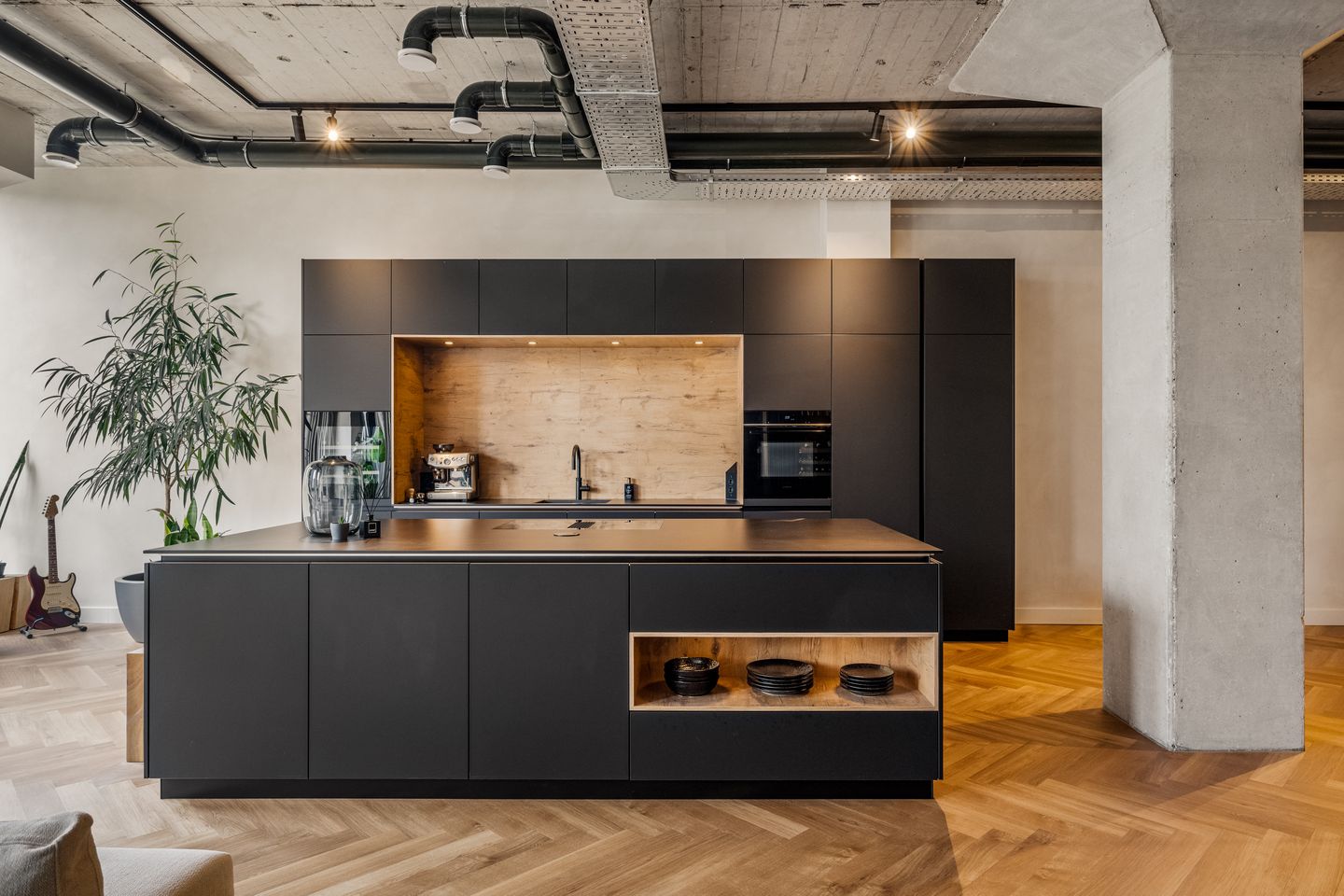 Photo 10 of Surinamepad 208