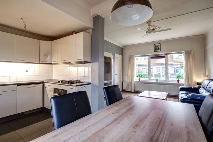 Foto 8 van Dahliastraat 111