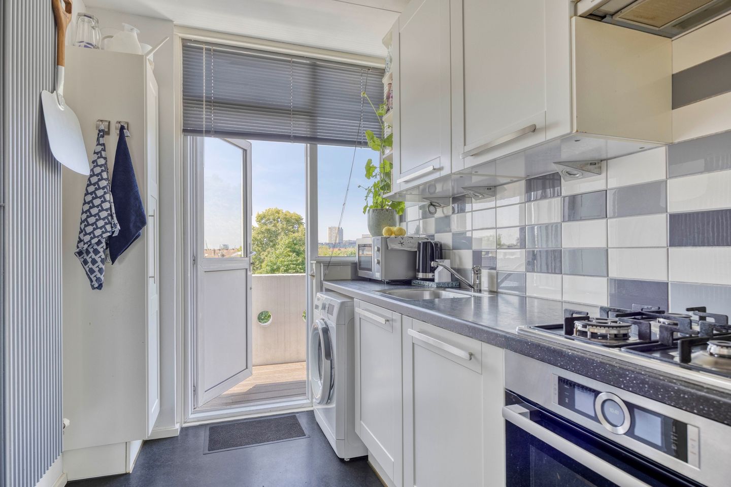 Photo 14 of Koningin Julianalaan 80