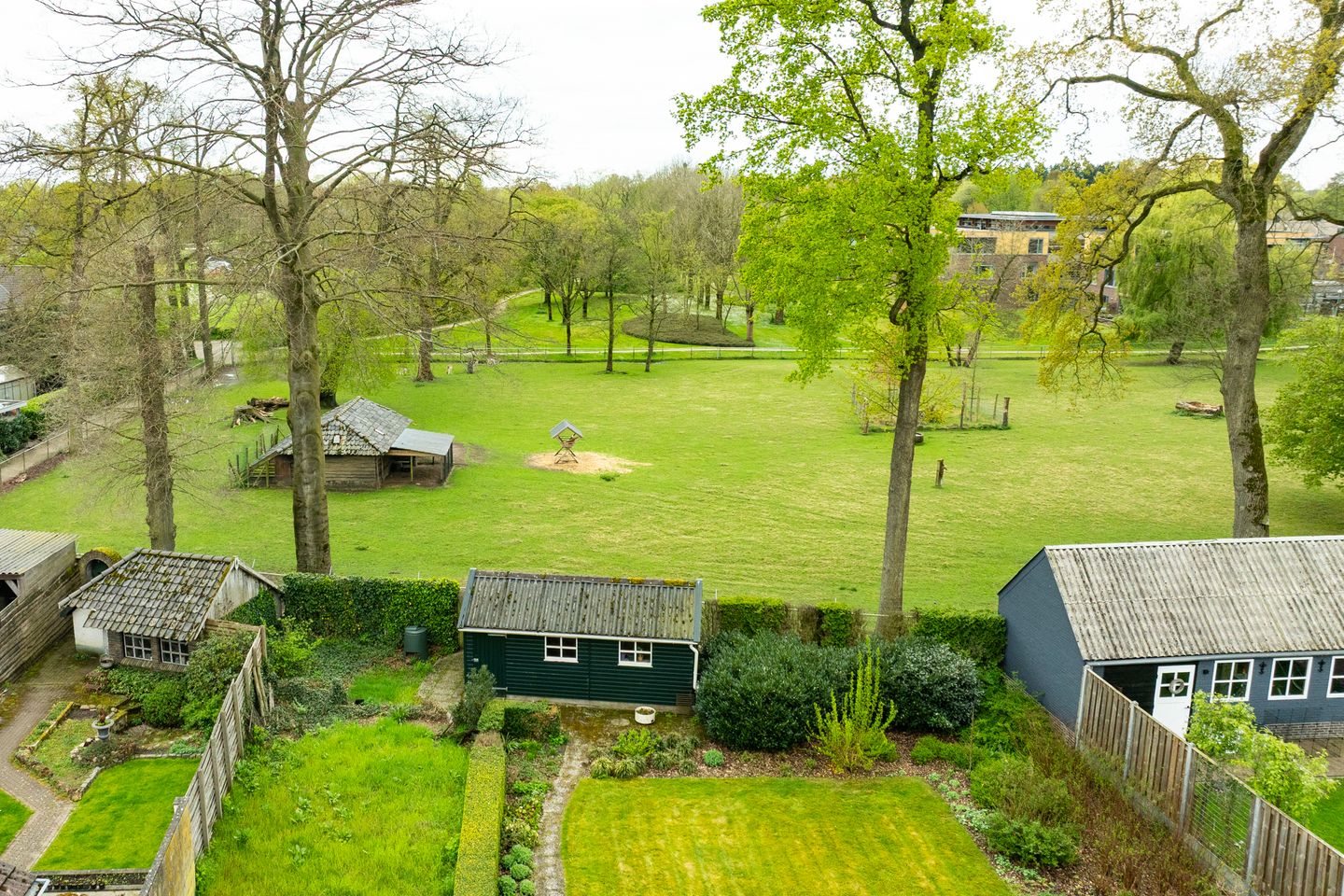 Photo 4 of Ruurloseweg 32