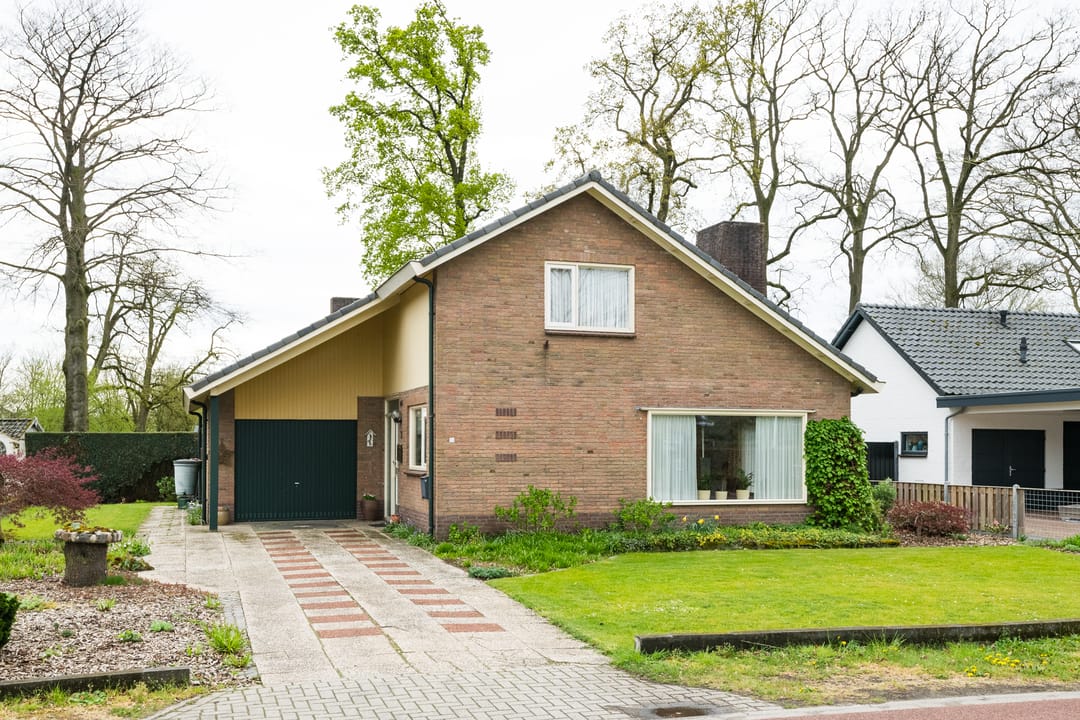 Photo 2 of Ruurloseweg 32