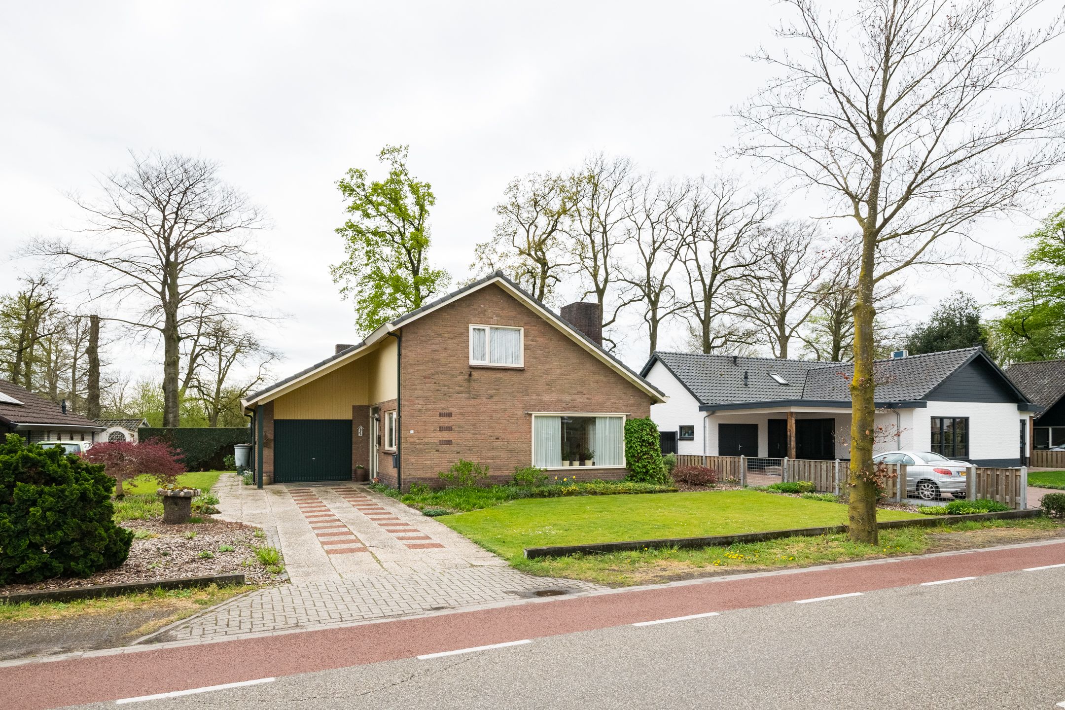 Photo 6 of Ruurloseweg 32