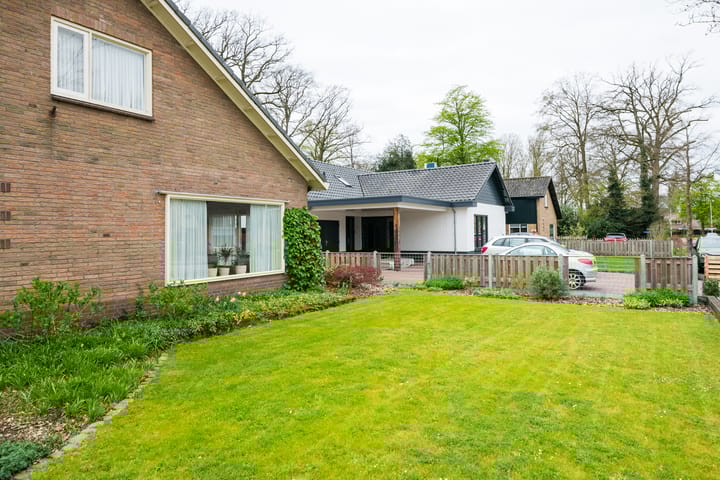 Photo 9 of Ruurloseweg 32