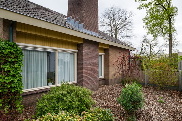 Photo 10 of Ruurloseweg 32