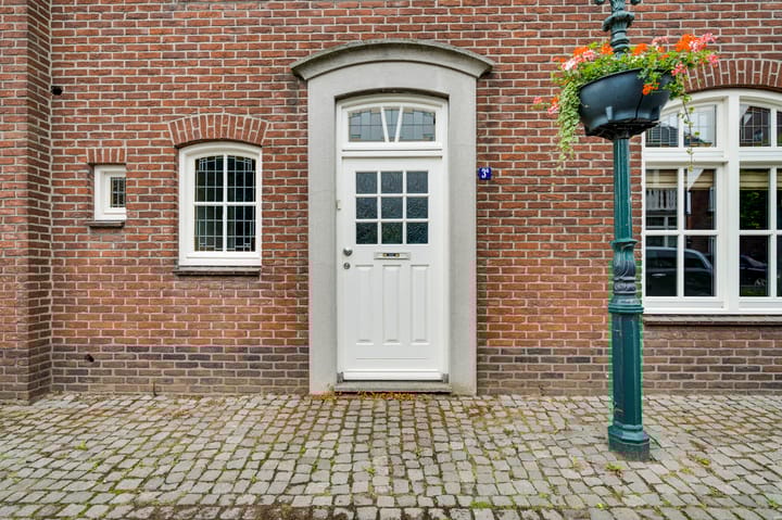 Foto 45 van Maasstraat 3-A