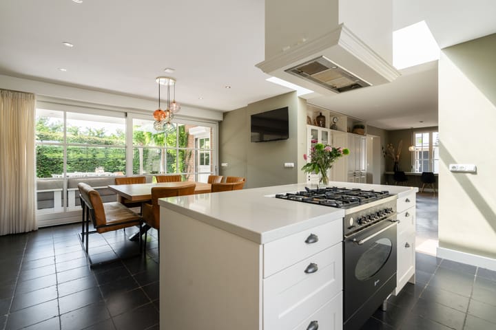 Foto 3 van Bloemartsstraat 4