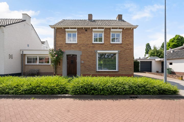 Foto 6 van Bloemartsstraat 4