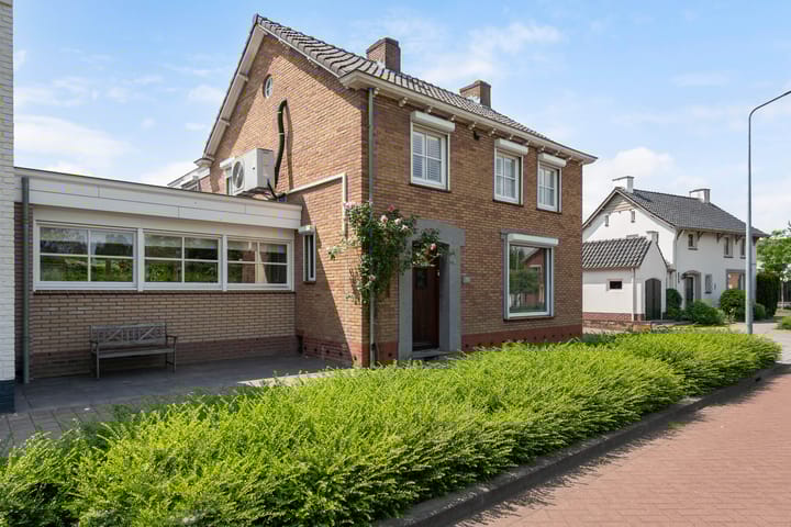 Foto 7 van Bloemartsstraat 4