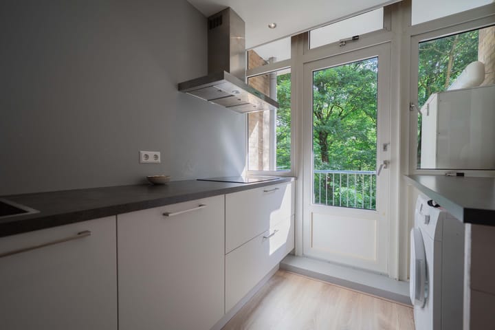 Foto 10 van van der Ploegstraat 4