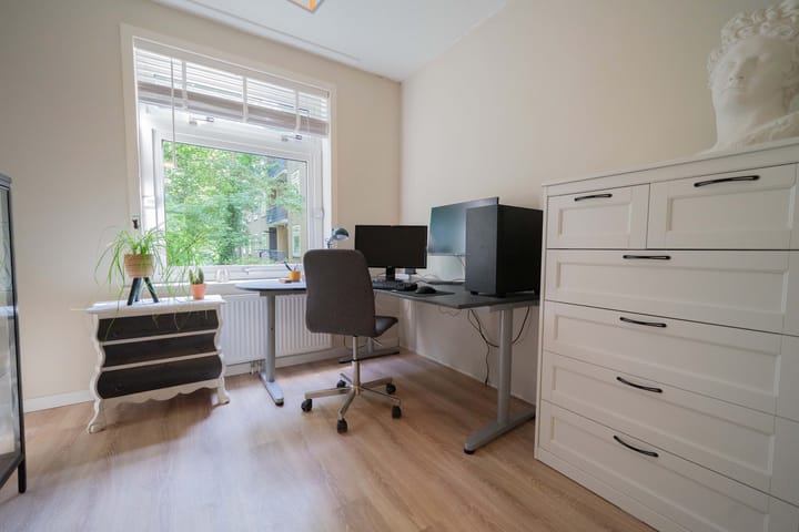 Foto 18 van van der Ploegstraat 4