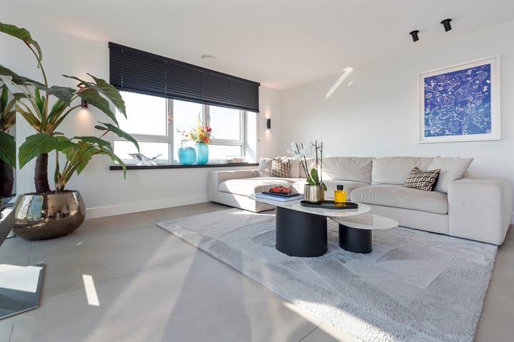 Foto 3 van Galileistate 187