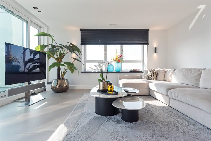 Foto 11 van Galileistate 187