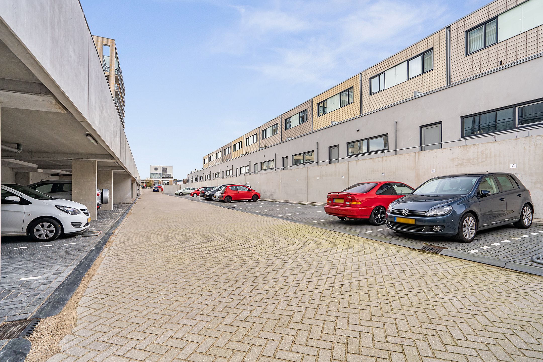 Photo 45 of Galileistate 187