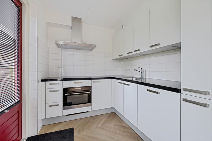 Foto 10 van Reinder Brolsmaplein 16