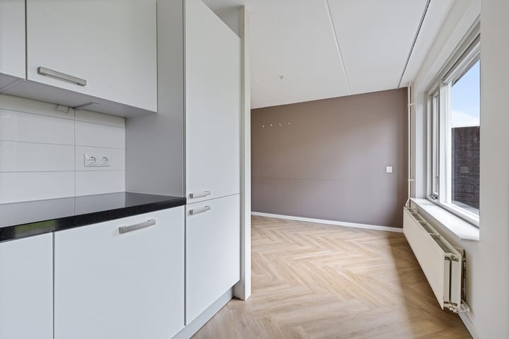 Foto 11 van Reinder Brolsmaplein 16