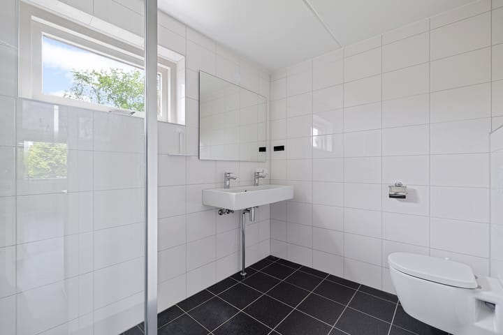 Foto 18 van Reinder Brolsmaplein 16