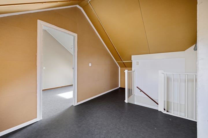 Foto 20 van Reinder Brolsmaplein 16