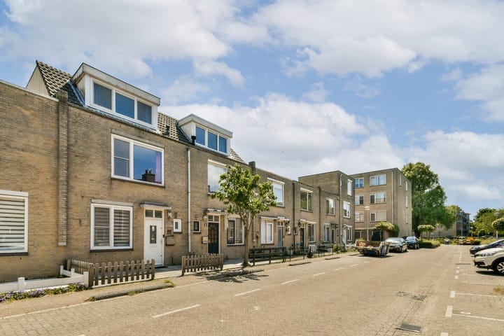 Foto 17 van Marianellastraat 49