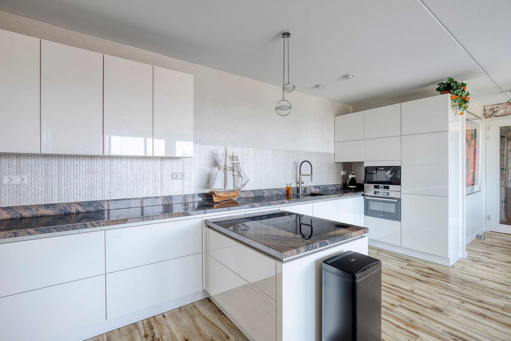 Foto 21 van Loirestraat 109