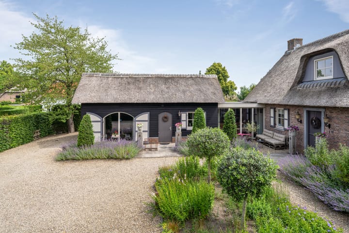 Foto 68 van Moleneindsestraat 2