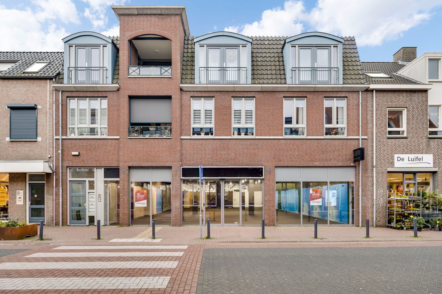 Bekijk foto 1 van Dorpstraat 82
