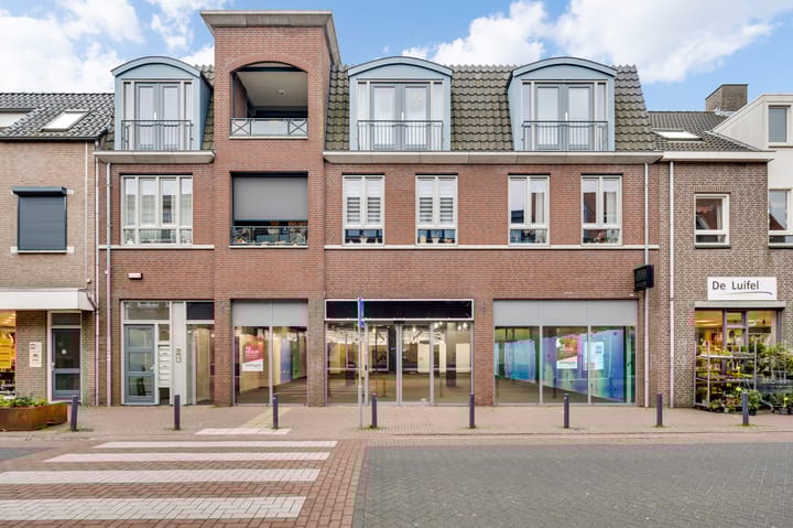 Dorpstraat 82, Heythuysen