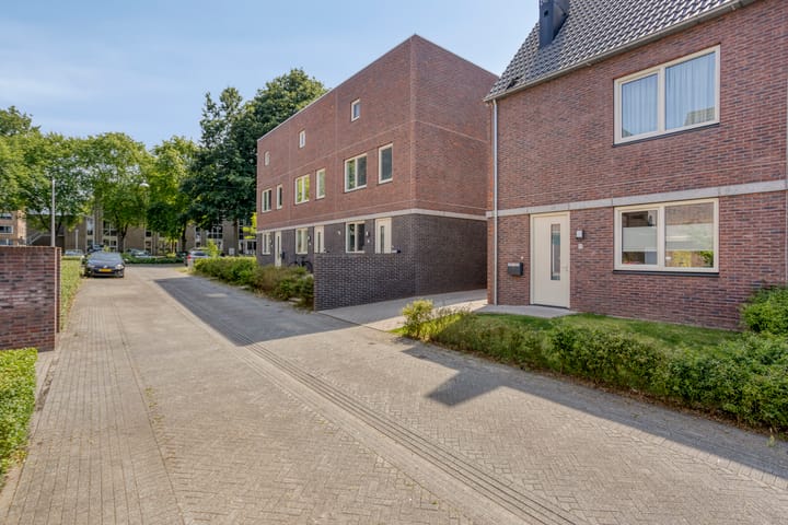 Foto 49 van Largostraat 22