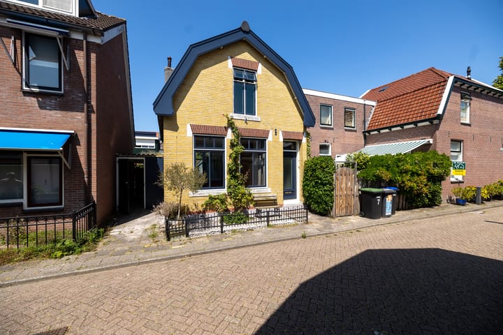 Foto 1 van Bredenhofdwarsstraat 2