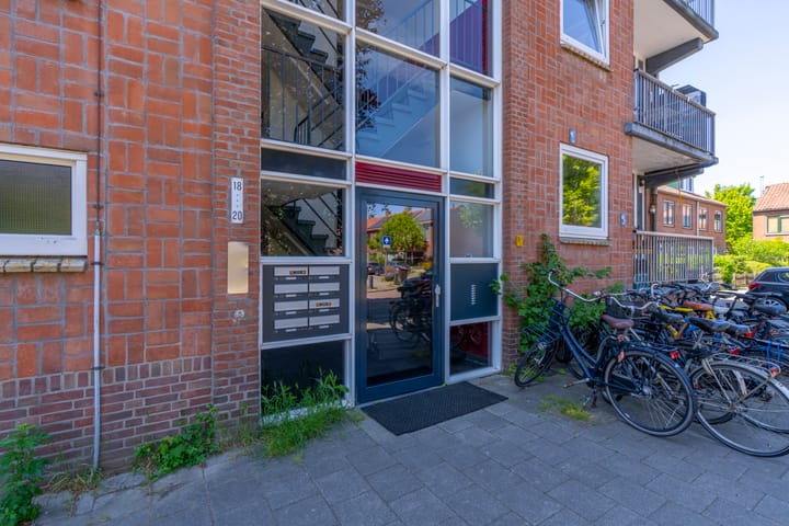 Foto 6 van Fahrenheitlaan 18-2