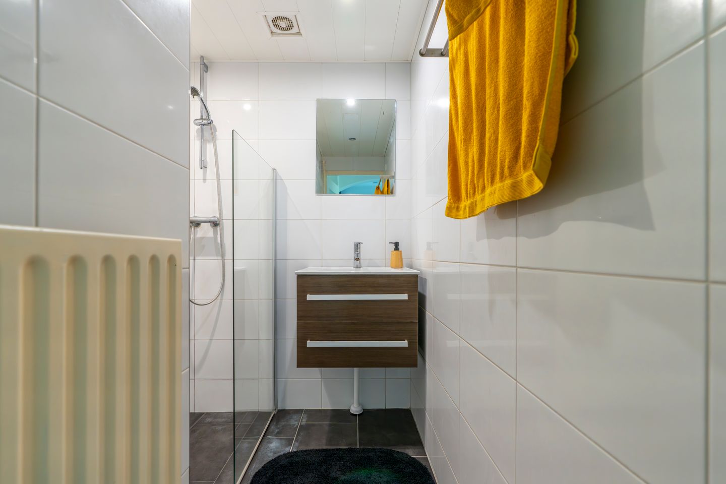 Foto 29 van Fahrenheitlaan 18-2