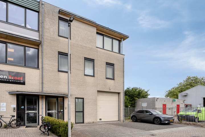 A. van Leeuwenhoekweg 32-J, Alphen aan den Rijn