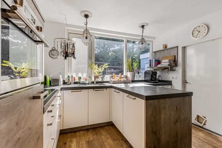 Photo 13 of Wilhelminalaan 19