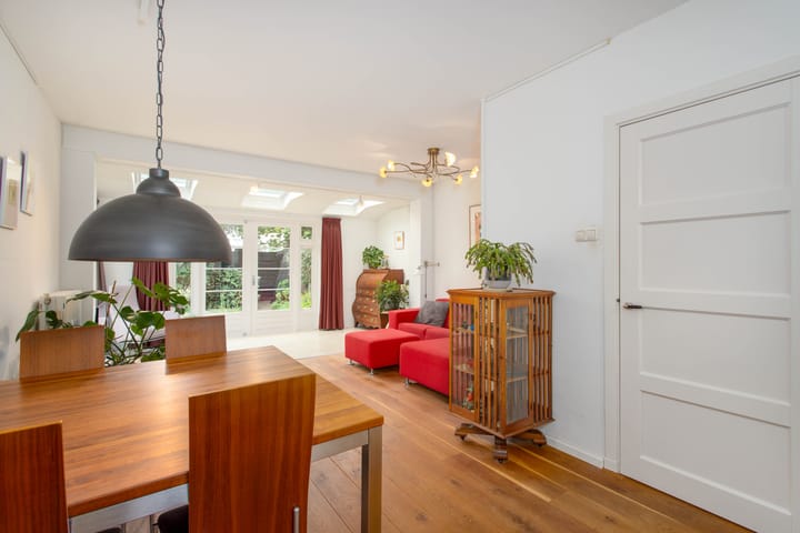 Foto 8 van Jan Luykenstraat 27