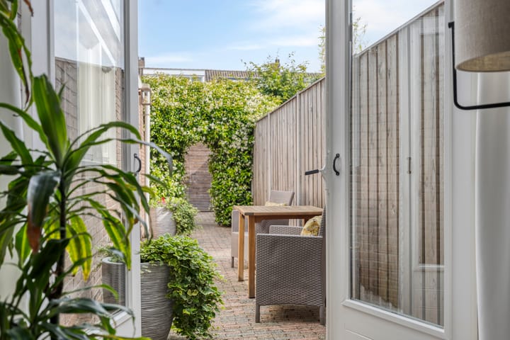 Photo 6 of Pagestraat 21