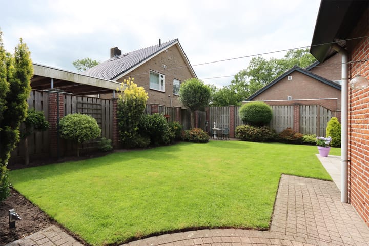 Foto 11 van Hobbemaweg 115