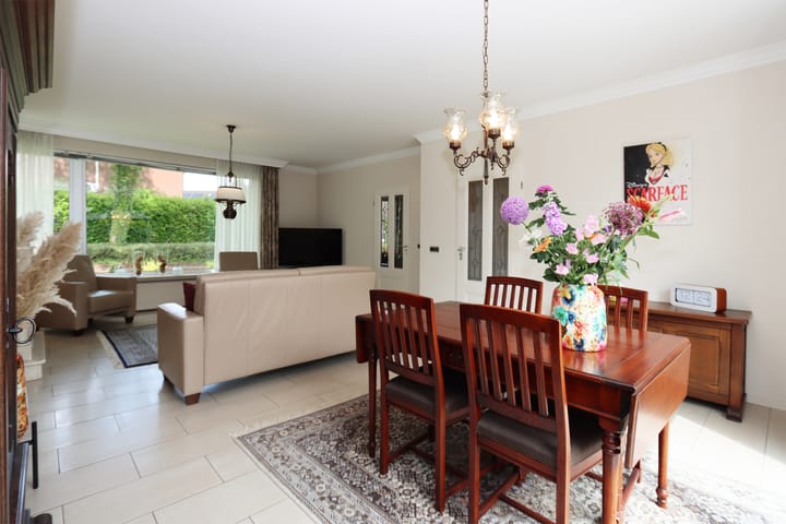 Foto 22 van Hobbemaweg 115