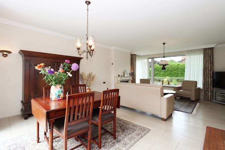 Foto 23 van Hobbemaweg 115