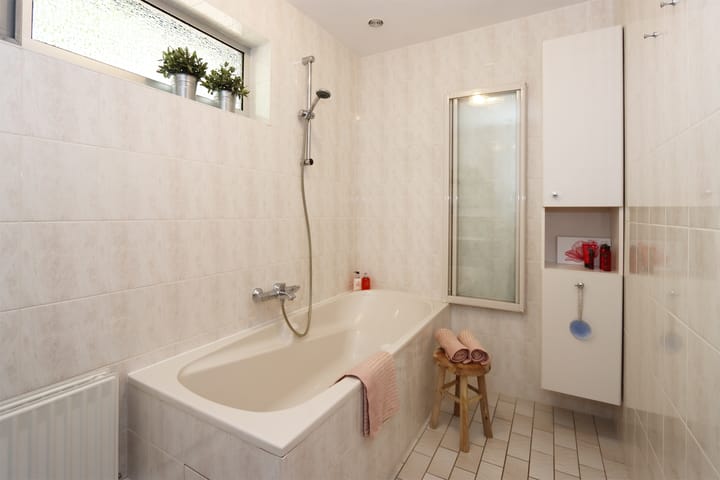 Foto 32 van Hobbemaweg 115