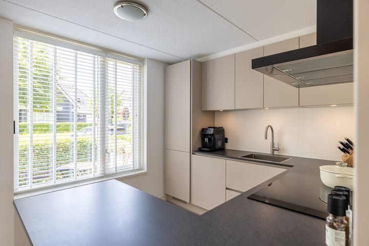 Foto 12 van De Gasperilaan 87