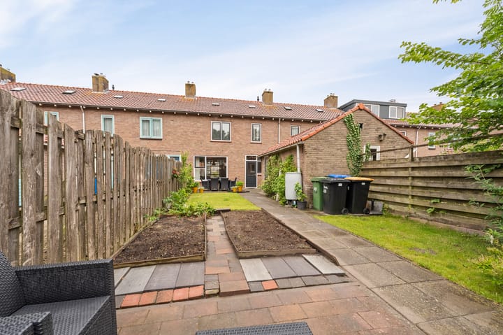 Foto 28 van Plevierenstraat 49