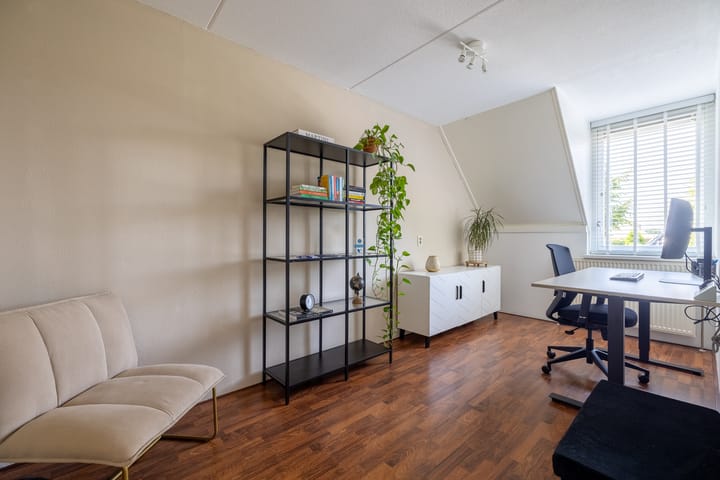 Foto 24 van De Gasperilaan 87