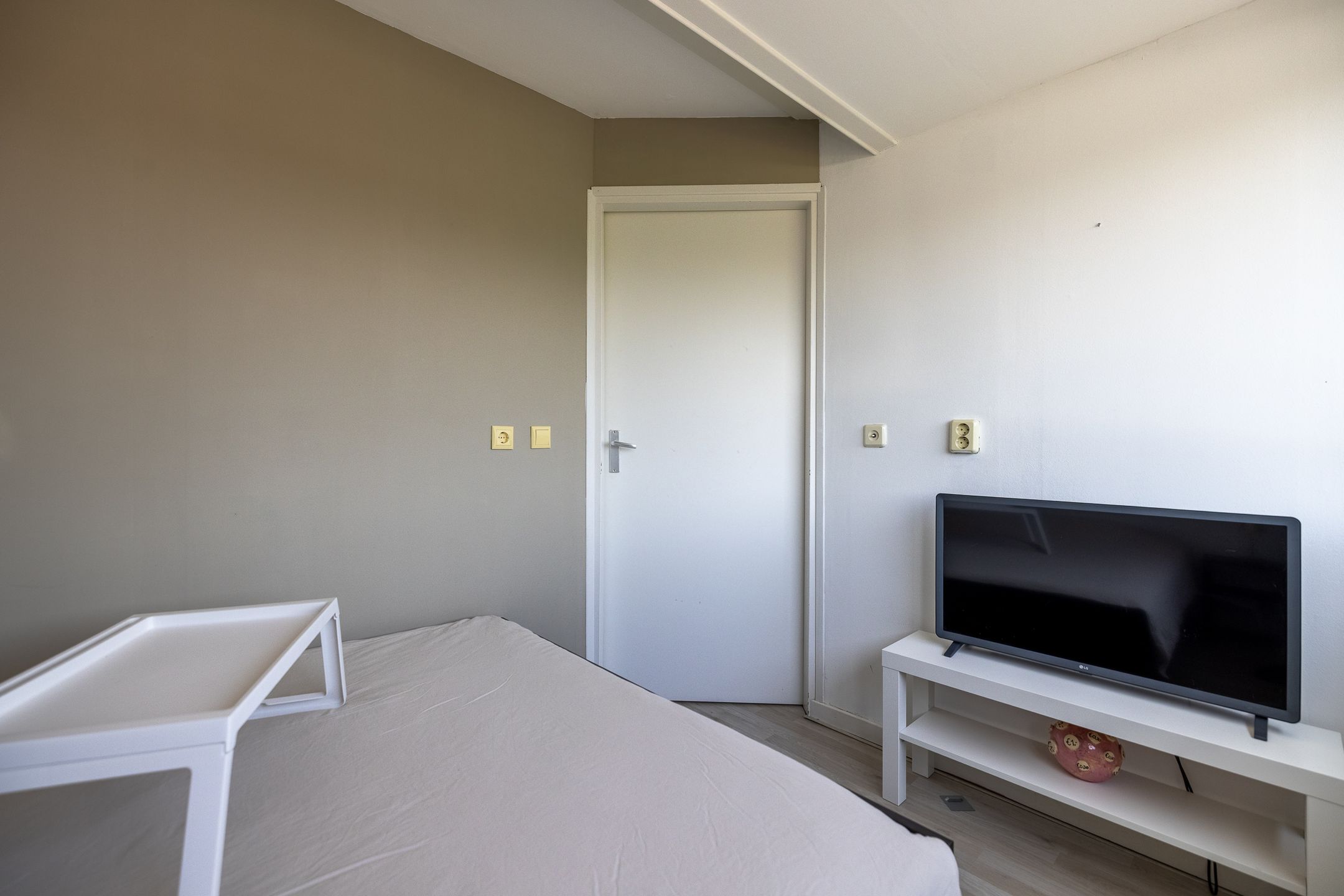 Foto 39 van De Gasperilaan 87