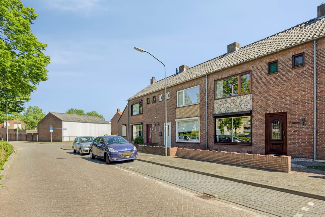 Photo 7 of Mgr. Frenckenstraat 7