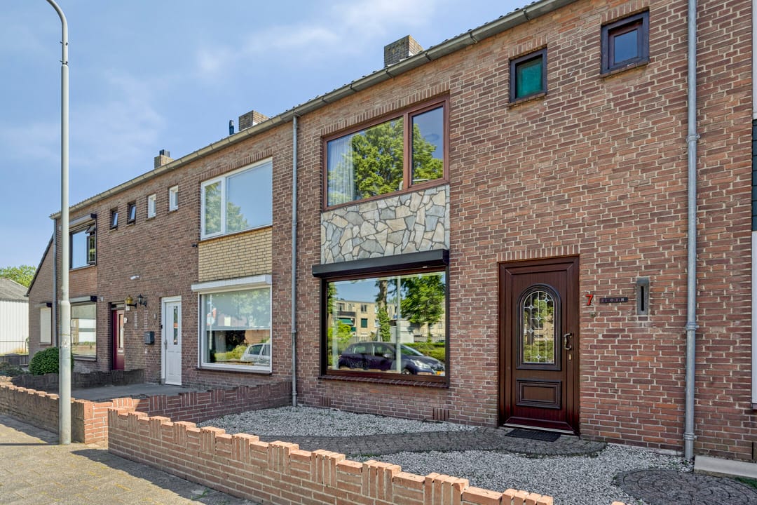 Photo 8 of Mgr. Frenckenstraat 7