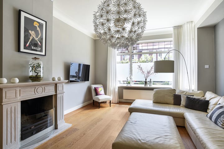 Photo 5 of Van Aerssenstraat 15-B